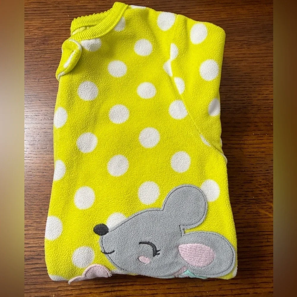Carters carter yellow